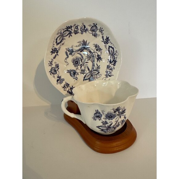 Shelley England Meissenette Fine Bone China Cup & Saucer Set Blue White - Picture 1 of 6